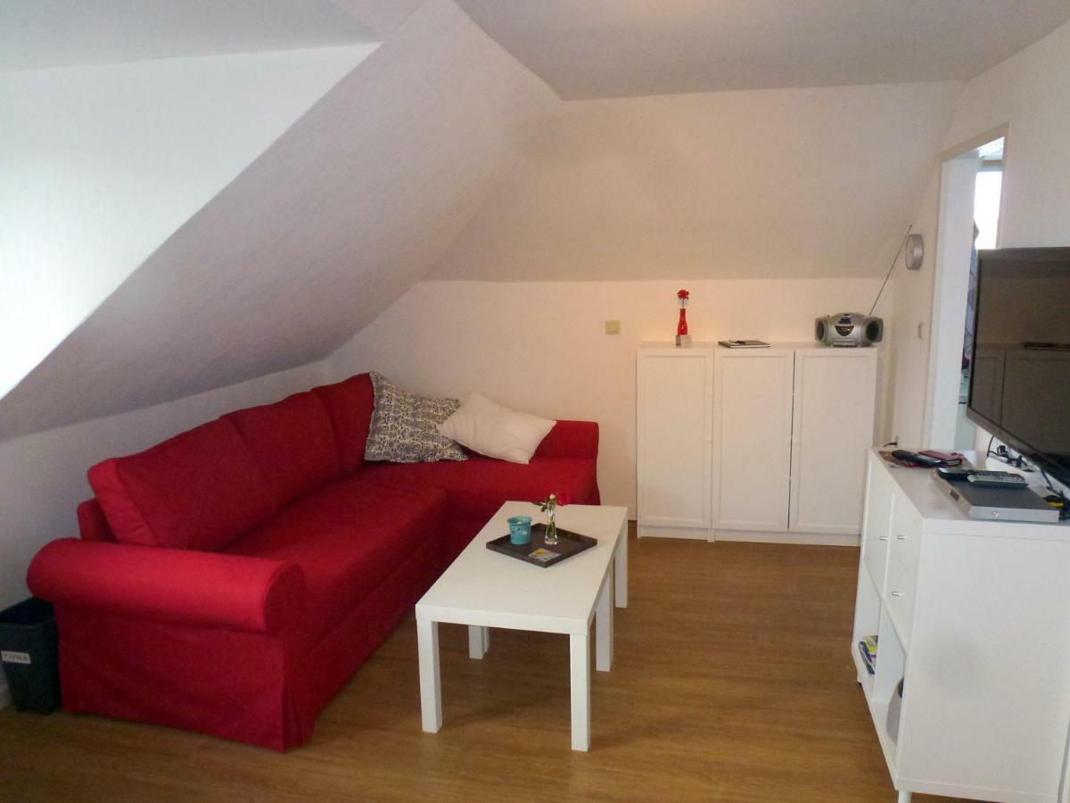 Ferienwohnung Am Runenstein 7 Busdorf ภายนอก รูปภาพ